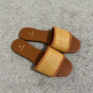 Kaanas Women's Woven Tan and Brown Sandals
